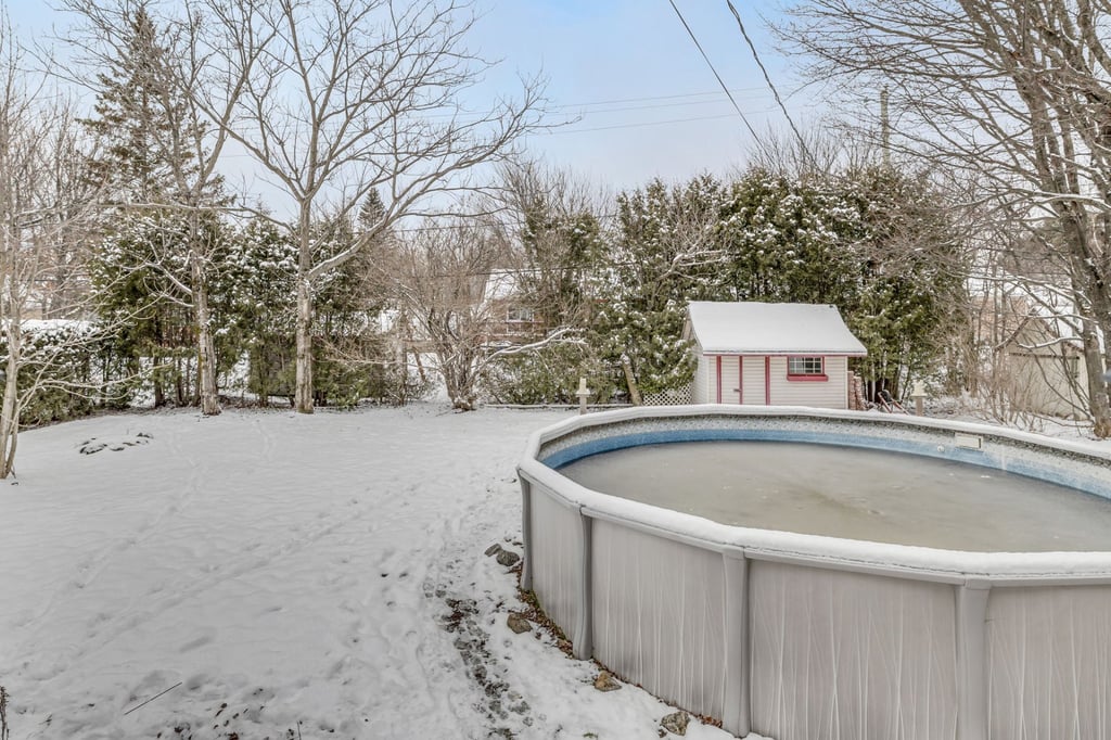 Charmante maison de 5 chambres à vendre pour 299 000 $ 