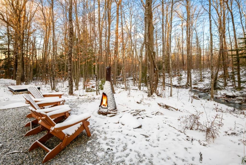 Bijou de design unique dans un environnement paradisiaque à 2 pas d'un lac