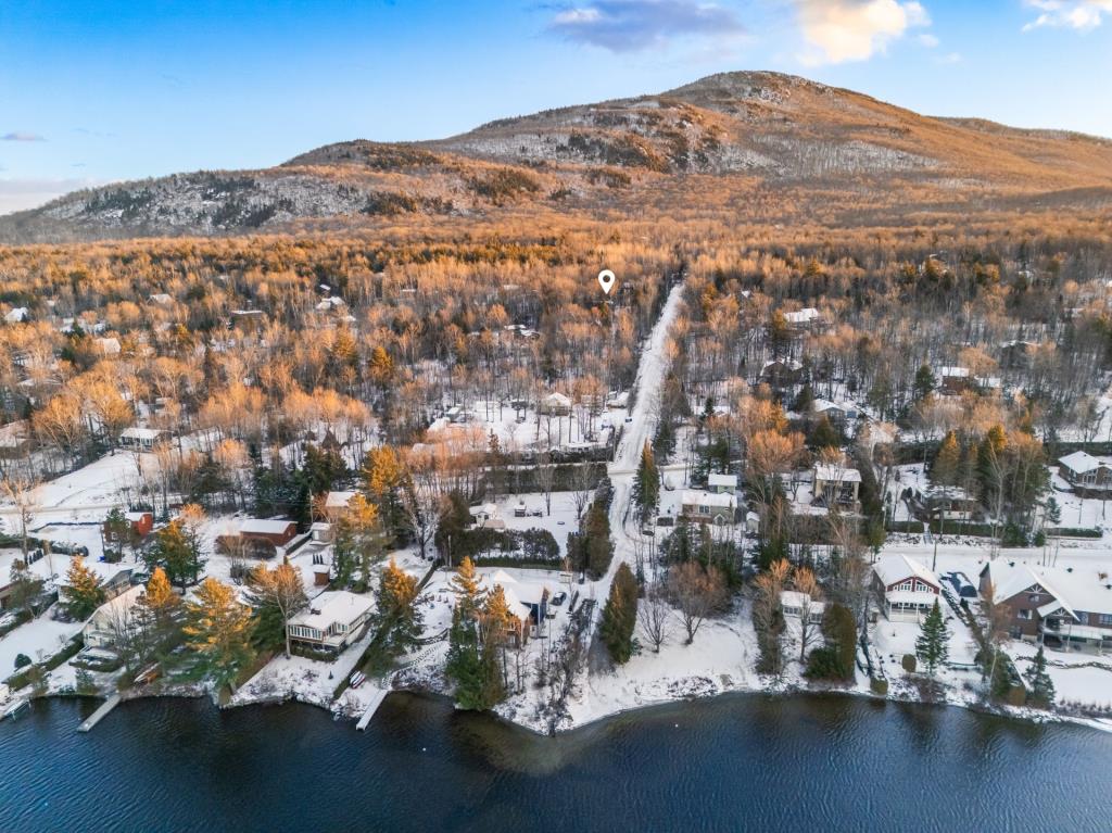 Bijou de design unique dans un environnement paradisiaque à 2 pas d'un lac