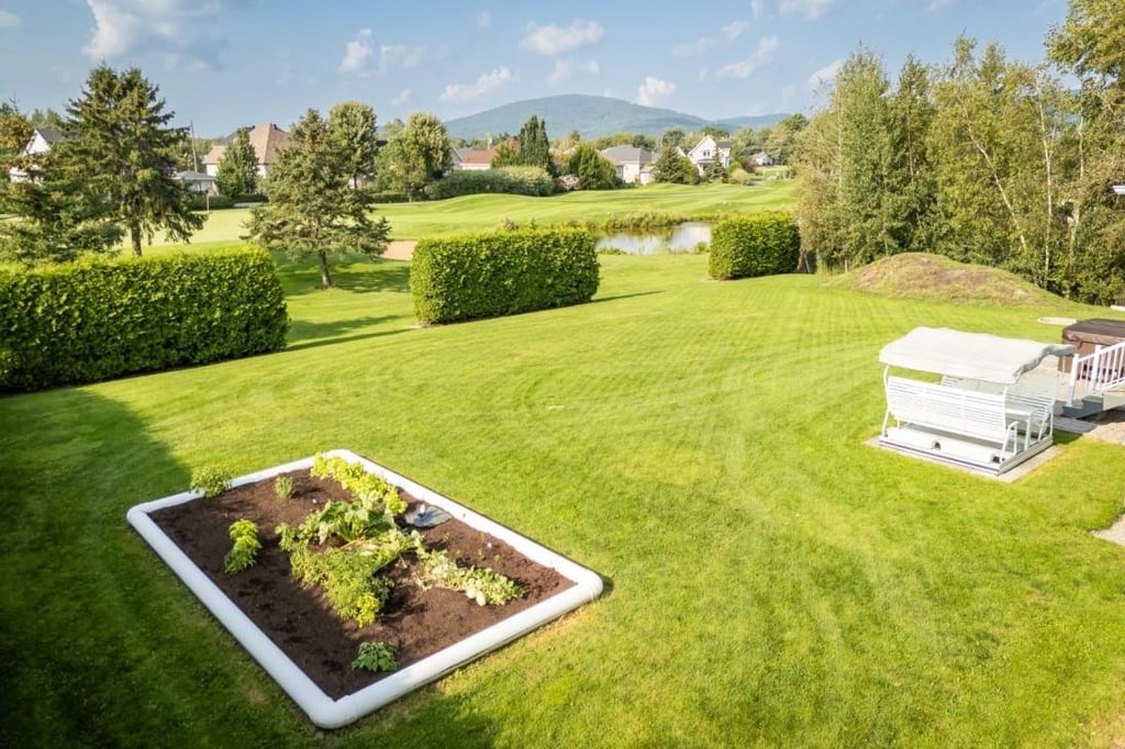 Somptueuse demeure située aux abords du golf de Bromont