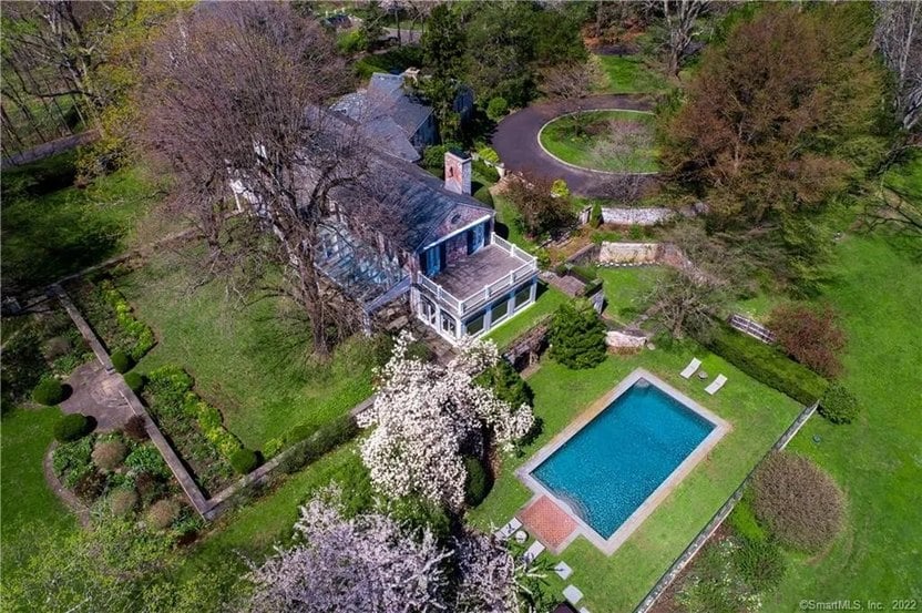 Richard Gere met en vente son impressionnante maison du Connecticut pour aller vivre en Espagne.