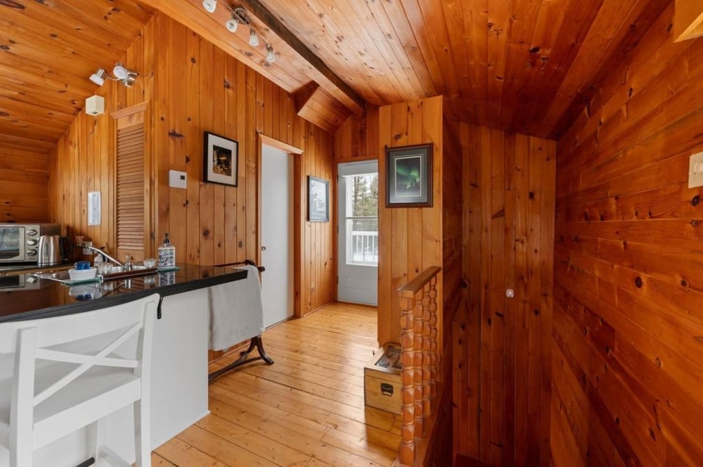 Charme ancestral et loft moderne : une beauté rénovée avec soin