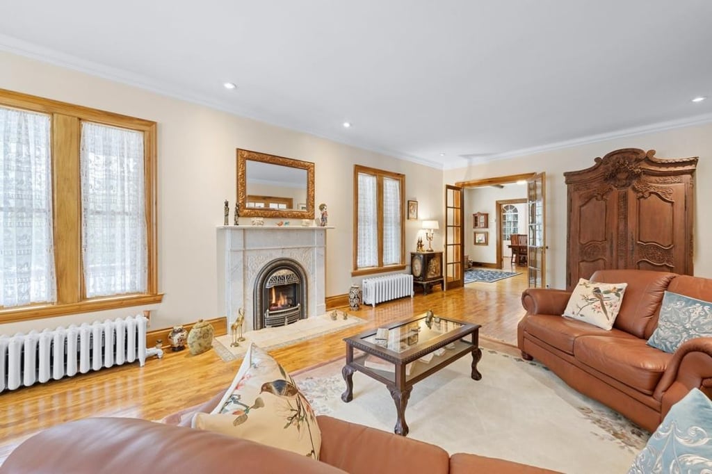 Charme ancestral et loft moderne : une beauté rénovée avec soin
