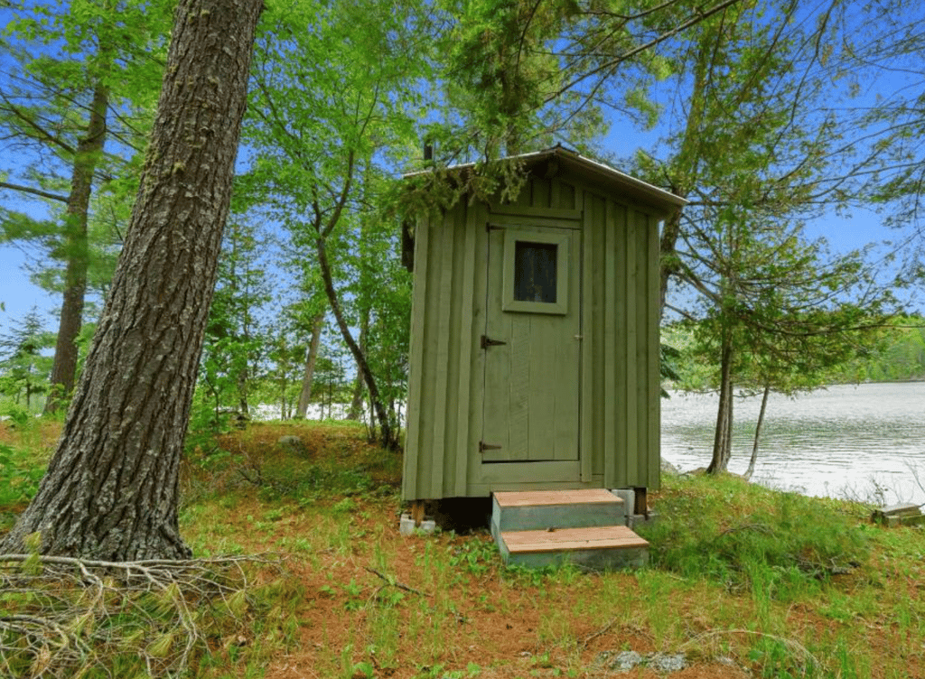 Rare maison à vendre sur une île privée au Québec