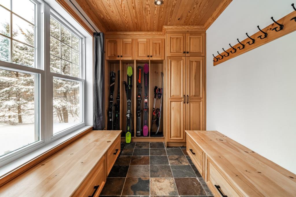 Chaleureux cottage situé dans un secteur idyllique des Cantons-de-l’Est