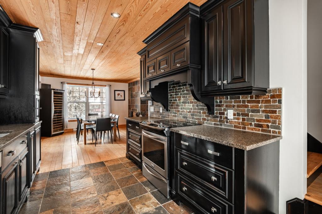 Chaleureux cottage situé dans un secteur idyllique des Cantons-de-l’Est