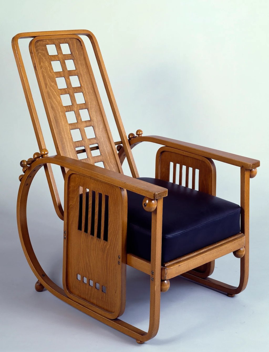 13 chaises qui ont changé le monde