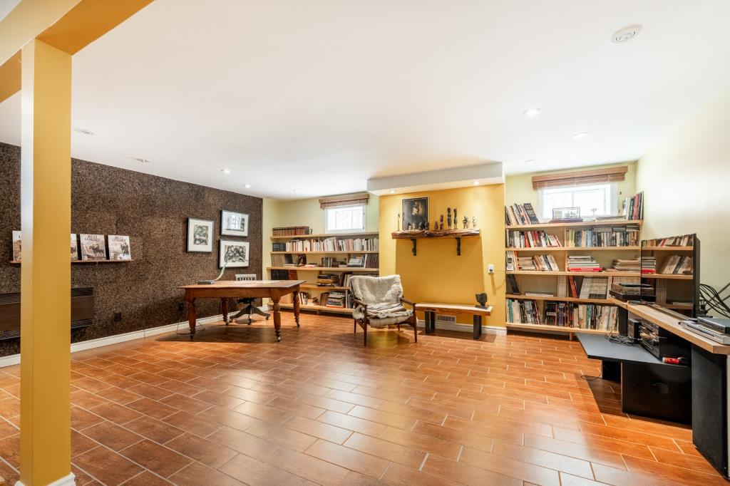 Maison chaleureuse comme tout située au pied de la montagne