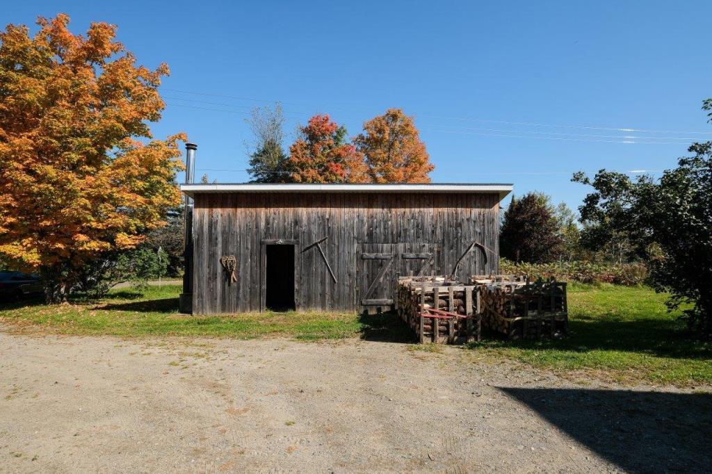 Ravissant cottage campagnard sur un site unique de 132,20 acres