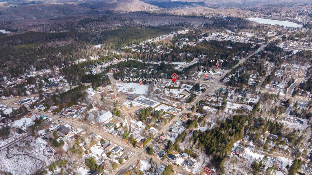 Charmant plain-pied meublé à 375 000 $ tout près de la montagne et des pistes de ski