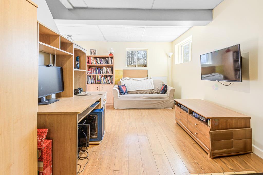 Chaleureuse maison à 375 000 $, pour une vie paisible à 40 mins de Montréal
