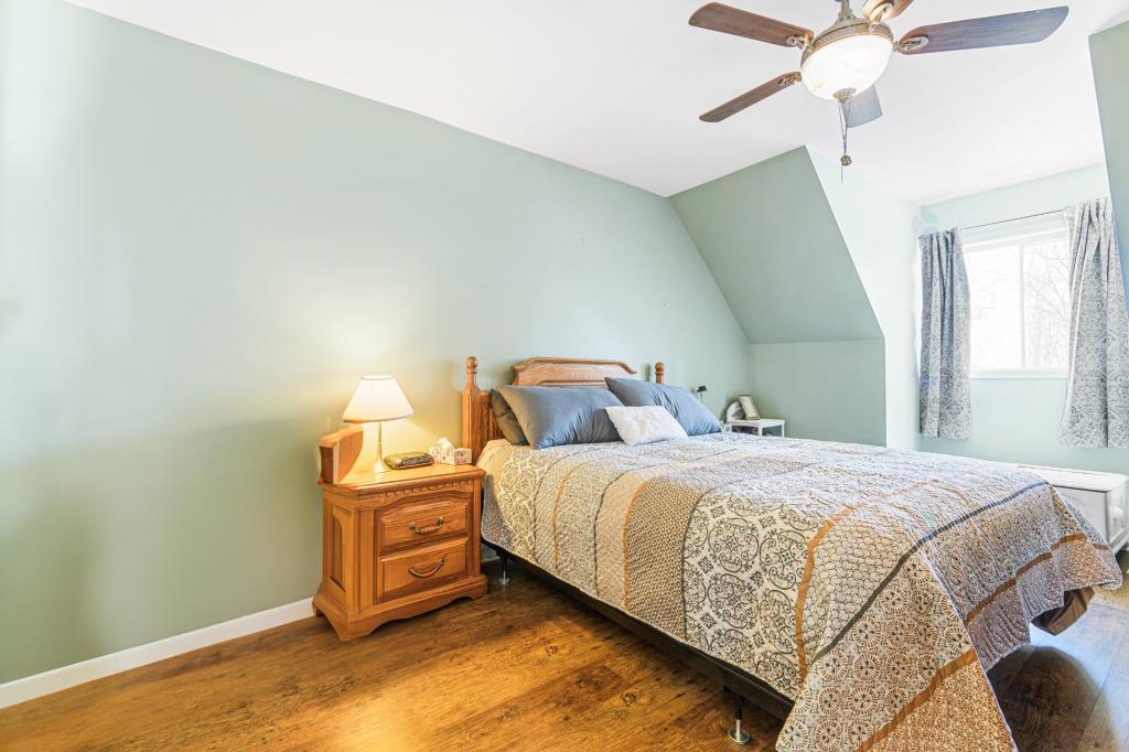 Chaleureuse maison à 375 000 $, pour une vie paisible à 40 mins de Montréal