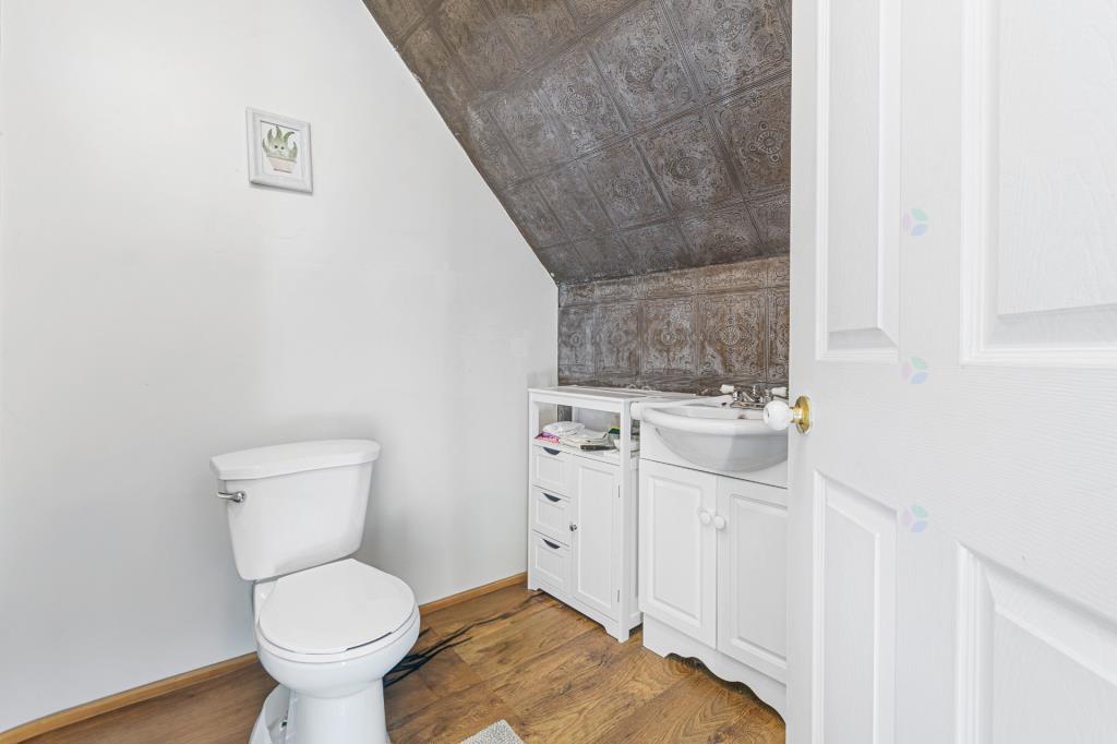 Chaleureuse maison à 375 000 $, pour une vie paisible à 40 mins de Montréal