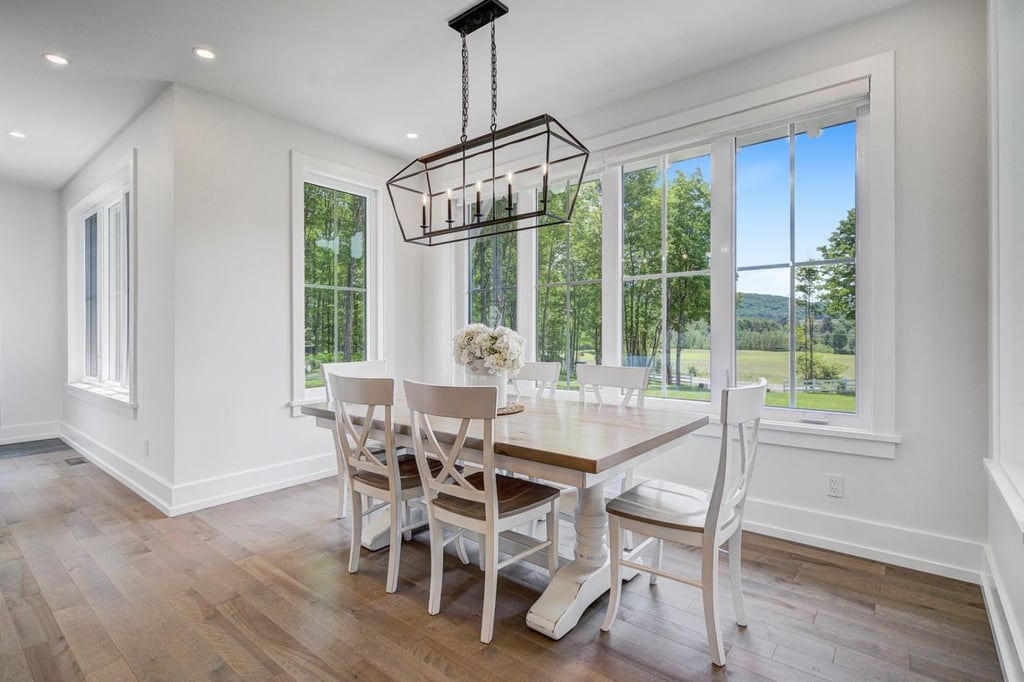 Magnifique farmhouse de Bromont sise sur un domaine de plus de 370 000 pi²