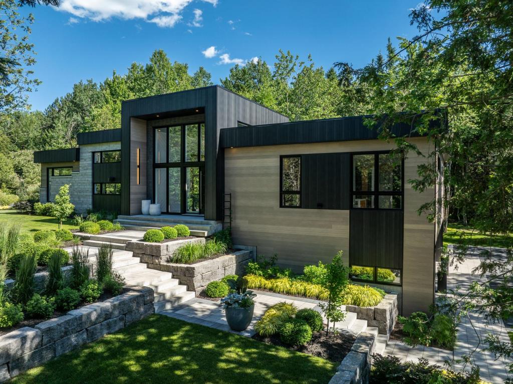 Beauté contemporaine en pleine nature avec vue sur la montagne