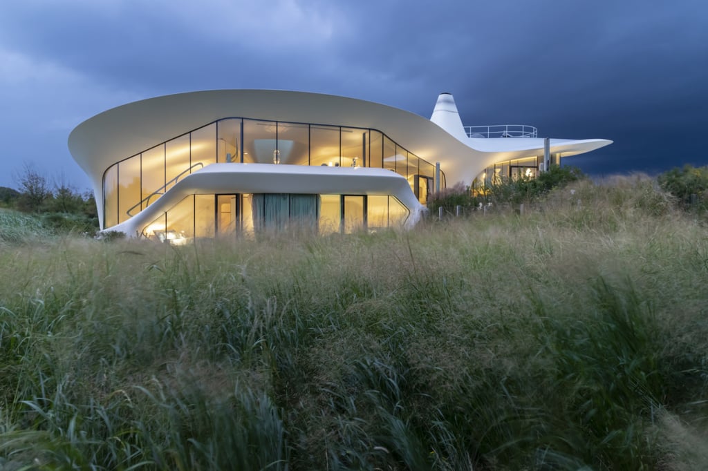 Cette maison semble tout droit sortie du futur 