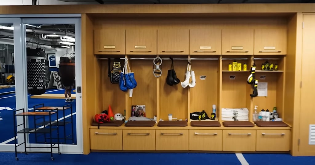Voici des images impressionnantes de la somptueuse maison de Jake Paul