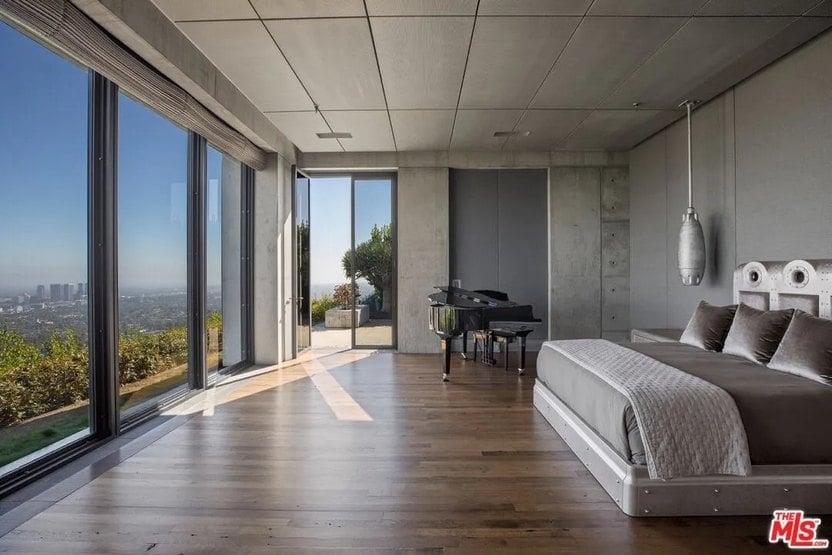 Oui, cette maison existe vraiment et elle est à vendre pour 68 millions de dollars