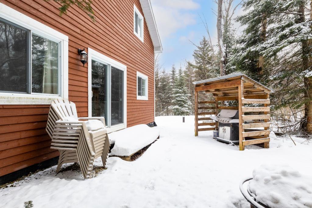 Évasion totale dans ce chalet niché au coeur de la forêt