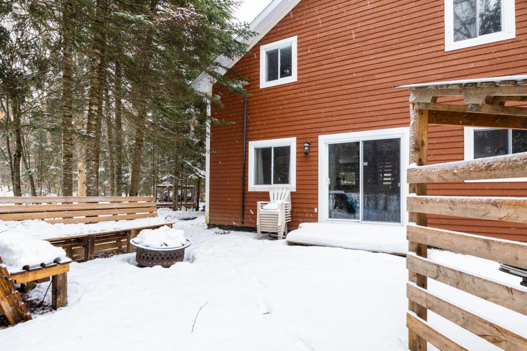 Évasion totale dans ce chalet niché au coeur de la forêt