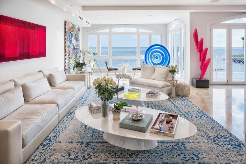 10 Celebrity Homes Currently For Sale