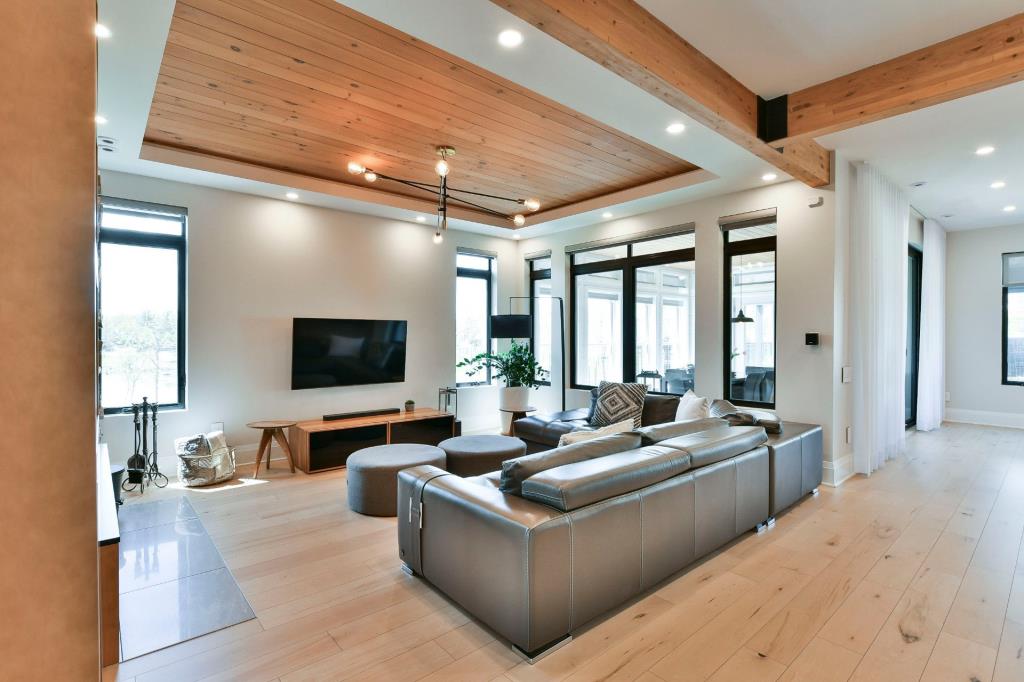 Coup de cœur pour cette intergénérationnelle avec une immense cour de