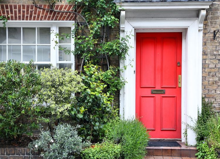 Ce que la couleur de votre porte d'entrée révèle sur votre personnalité