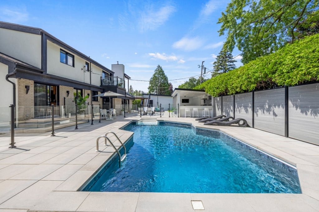 Superbe propriété située à proximité du joli quartier historique du Vieux-Terrebonne