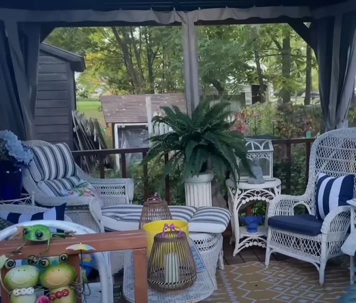 Ils ont créé un petit coin de paradis pour grand-maman dans leur jardin et le résultat est impressionnant