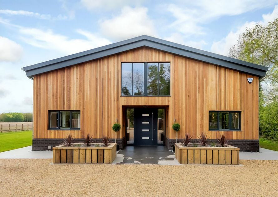 On demande maintenant plus d’un million de dollars pour l’achat de ce vieux hangar agricole