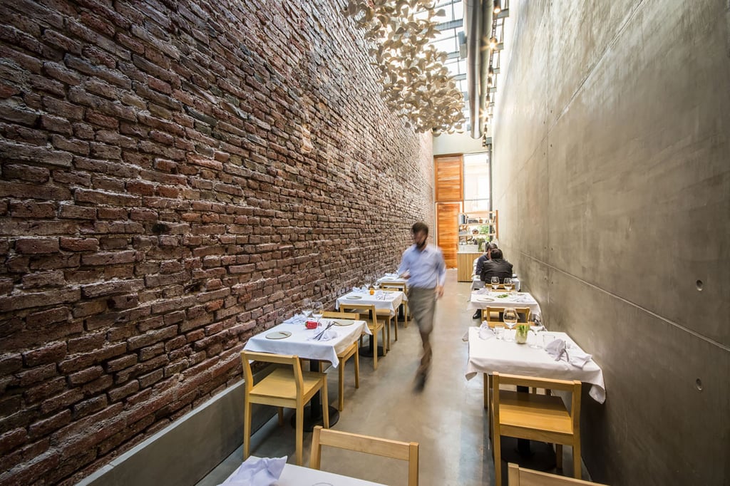 Superbe restaurant caché dans une petite ruellle. 
