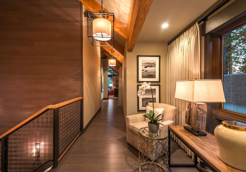 Chalet rustique classique : une fusion parfaite de modernité et d'éléments industriels