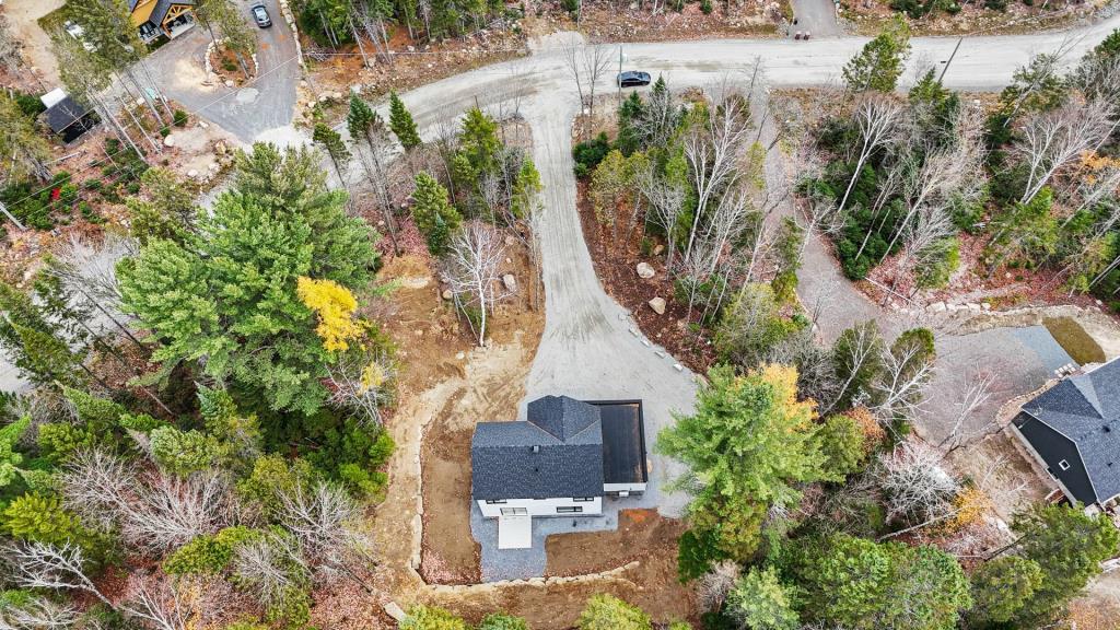 Havre de tranquillité de 90 016 pi² dans les Laurentides