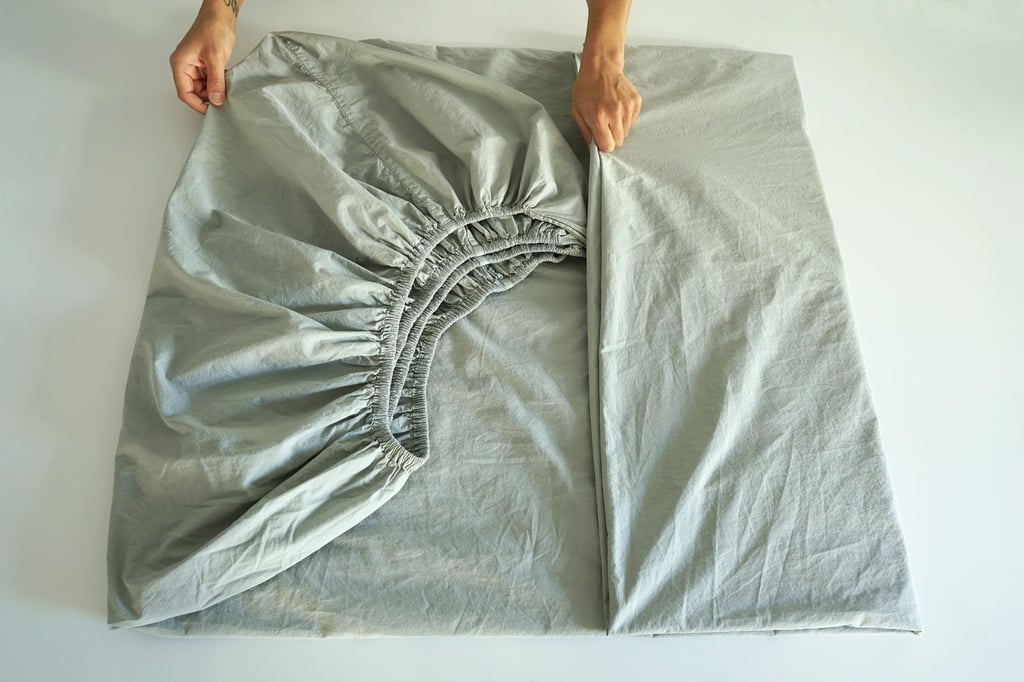 Astuces pour plier vos draps-housses en moins de 3 minutes