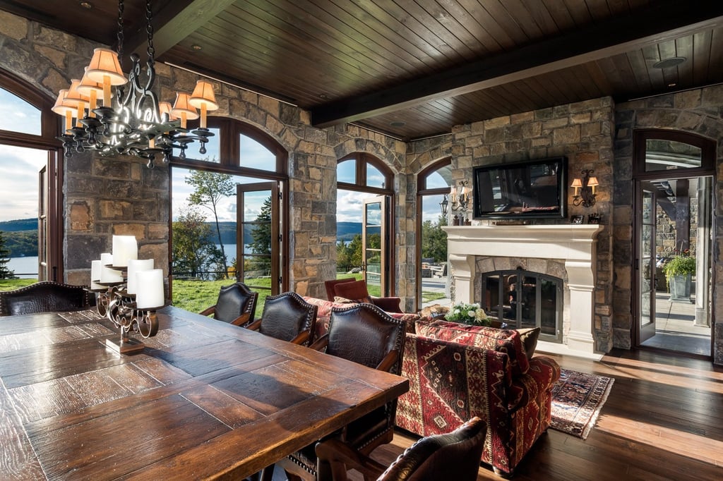 Découvrez le majestueux Château Fleur de Lys de Mont-Tremblant