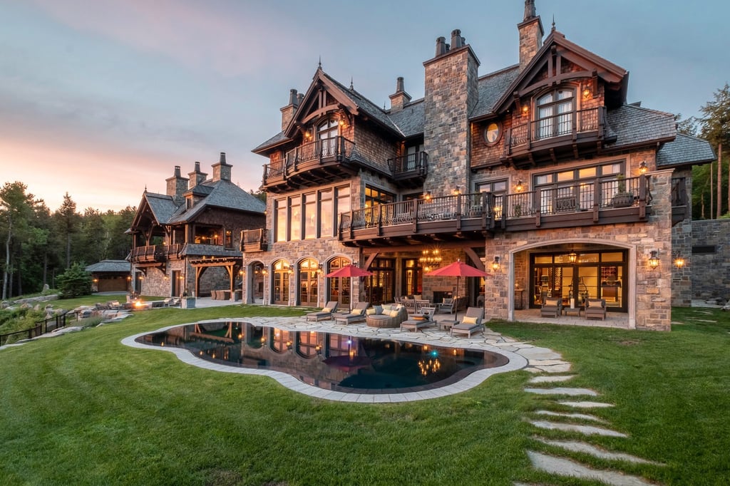 Découvrez le majestueux Château Fleur de Lys de Mont-Tremblant