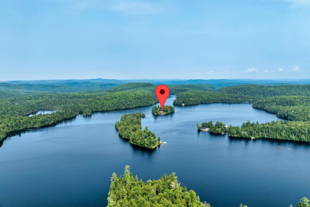 Tout meublé et équipé! Chaleureux chalet niché sur une île privée