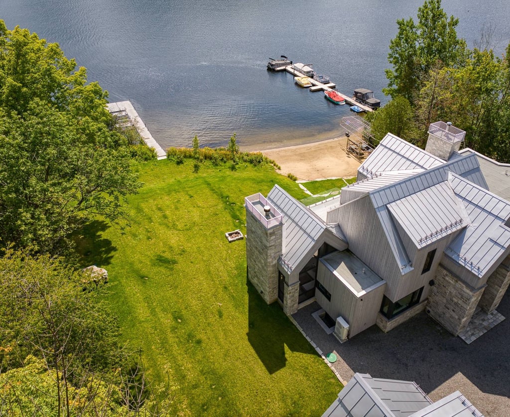 L’impressionnant chalet du joueur de hockey Jonathan Bernier est à vendre