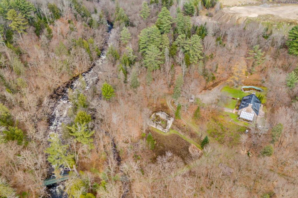 Une des rares seigneuries complètes au Québec est à vendre