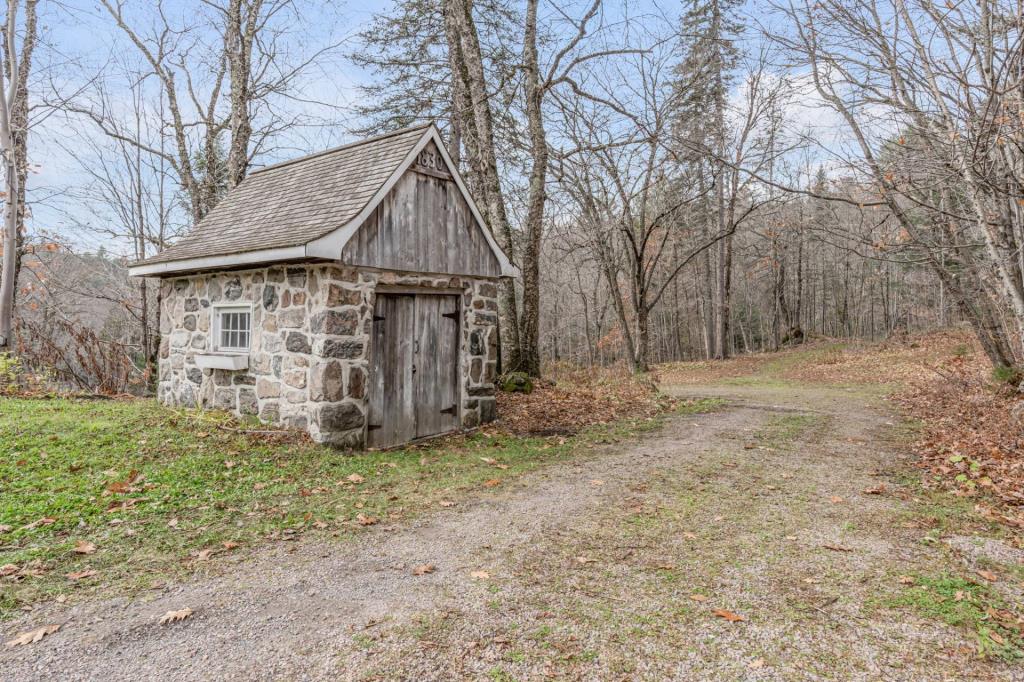 Une des rares seigneuries complètes au Québec est à vendre