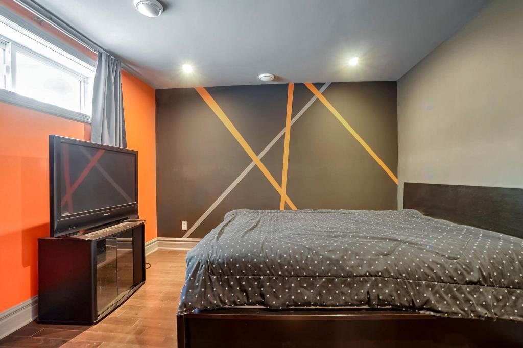 Charme et intimité dans un écrin boisé de plus de 35 000 pi²