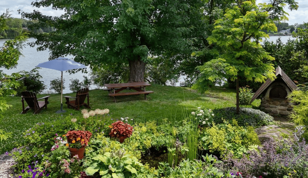 Belle d'autrefois aux abords de la rivière Richelieu