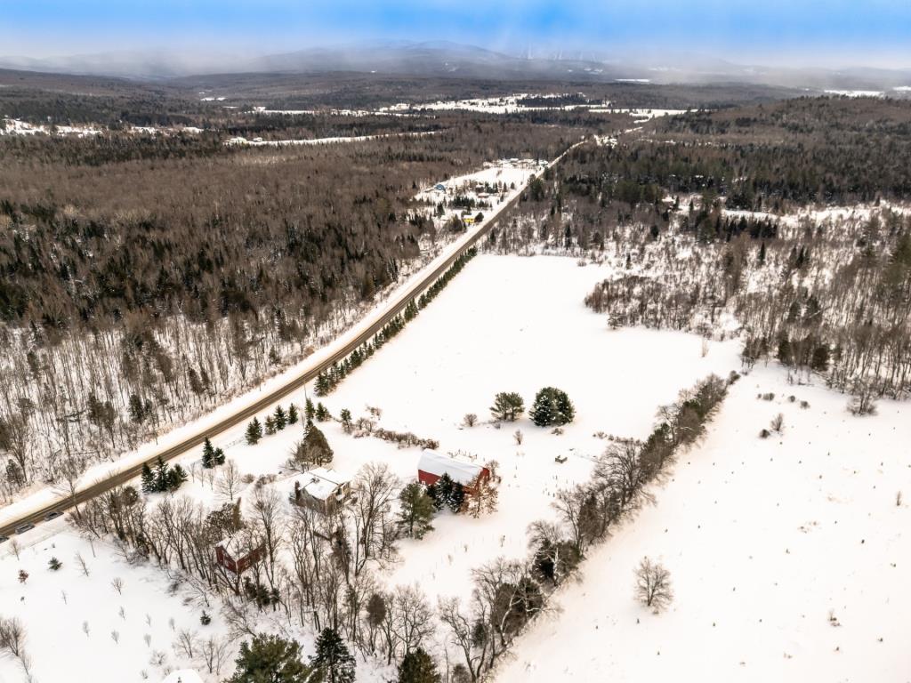 Élégance campagnarde et panorama bucolique: une maison de rêve en milieu champêtre