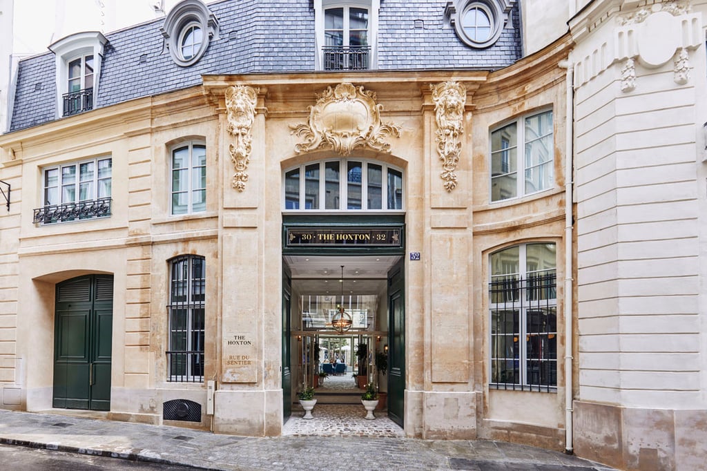 Cet hôtel remarquable offre 172 chambres, un escalier vieux de 300 ans et un décor à couper le souffle 