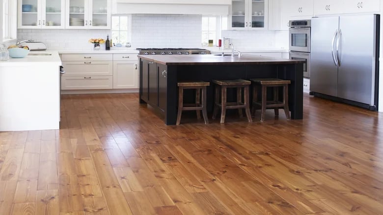 Évitez d'installer un plancher en bois dur dans certaines zones de votre maison 