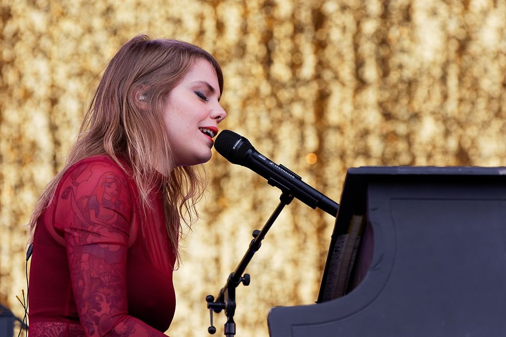 Coeur de pirate se confie après sa réduction mammaire