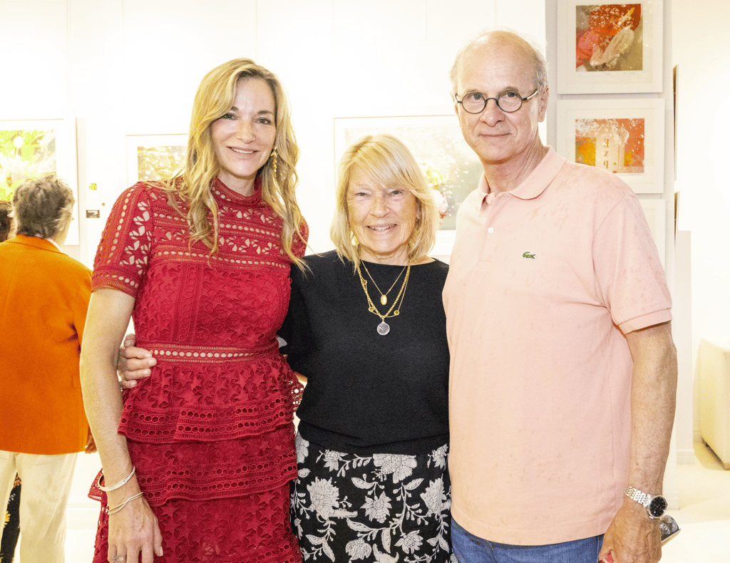 Plusieurs vedettes ont assisté au 2e vernissage de Pascale Bourbeau et sa mère Mireille Tessier Bourbeau