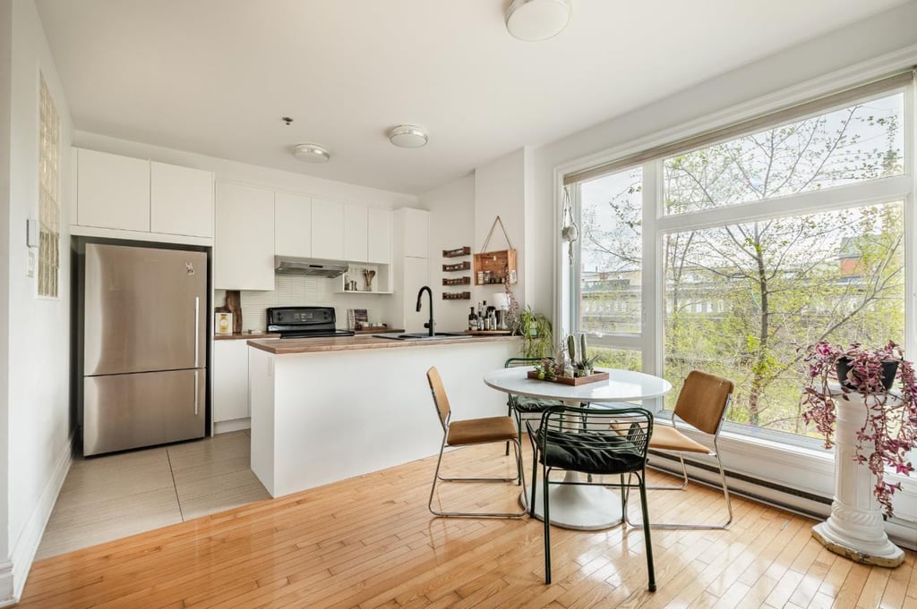 Claude Bégin vend son somptueux condo au coeur du Plateau à un prix plus qu’alléchant!