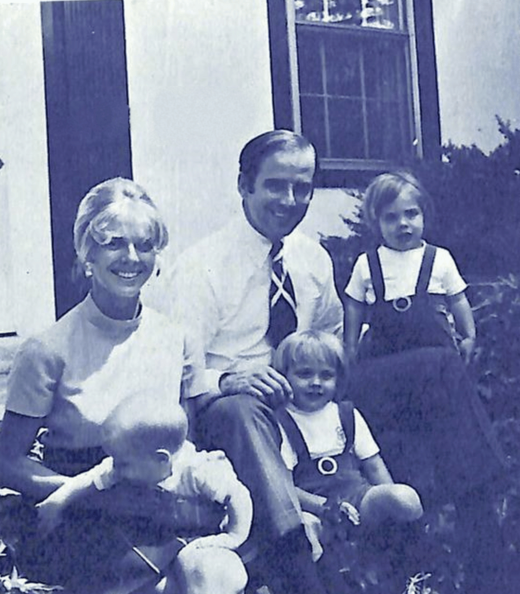 Voici l'histoire méconnue qui a coûté la vie de la première épouse de Joe Biden et de leur fille en 1972