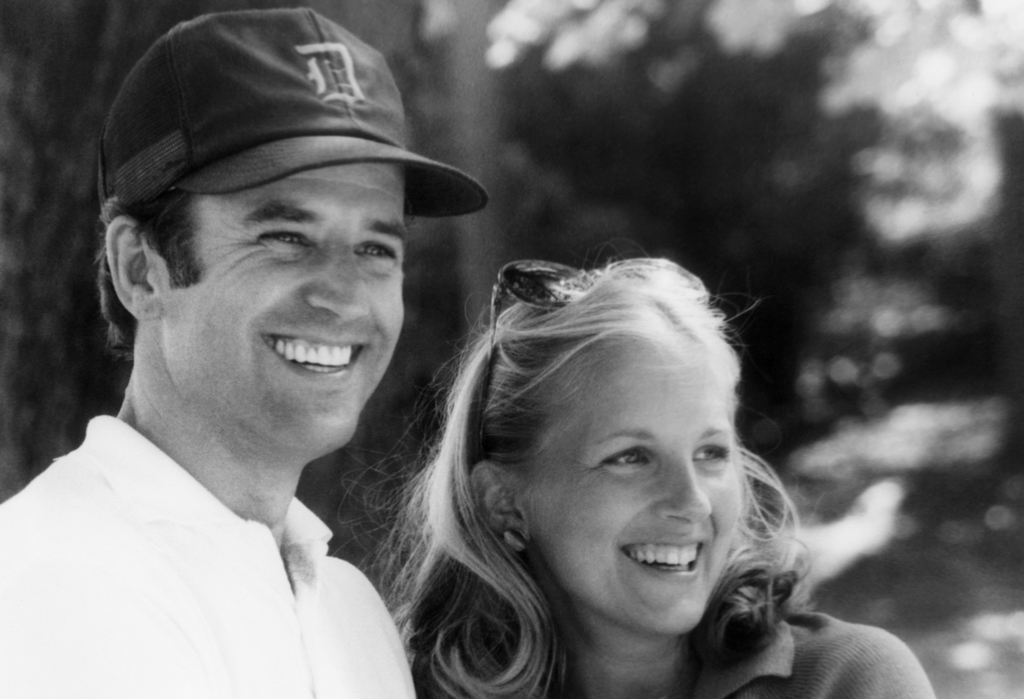 Voici l'histoire méconnue qui a coûté la vie de la première épouse de Joe Biden et de leur fille en 1972